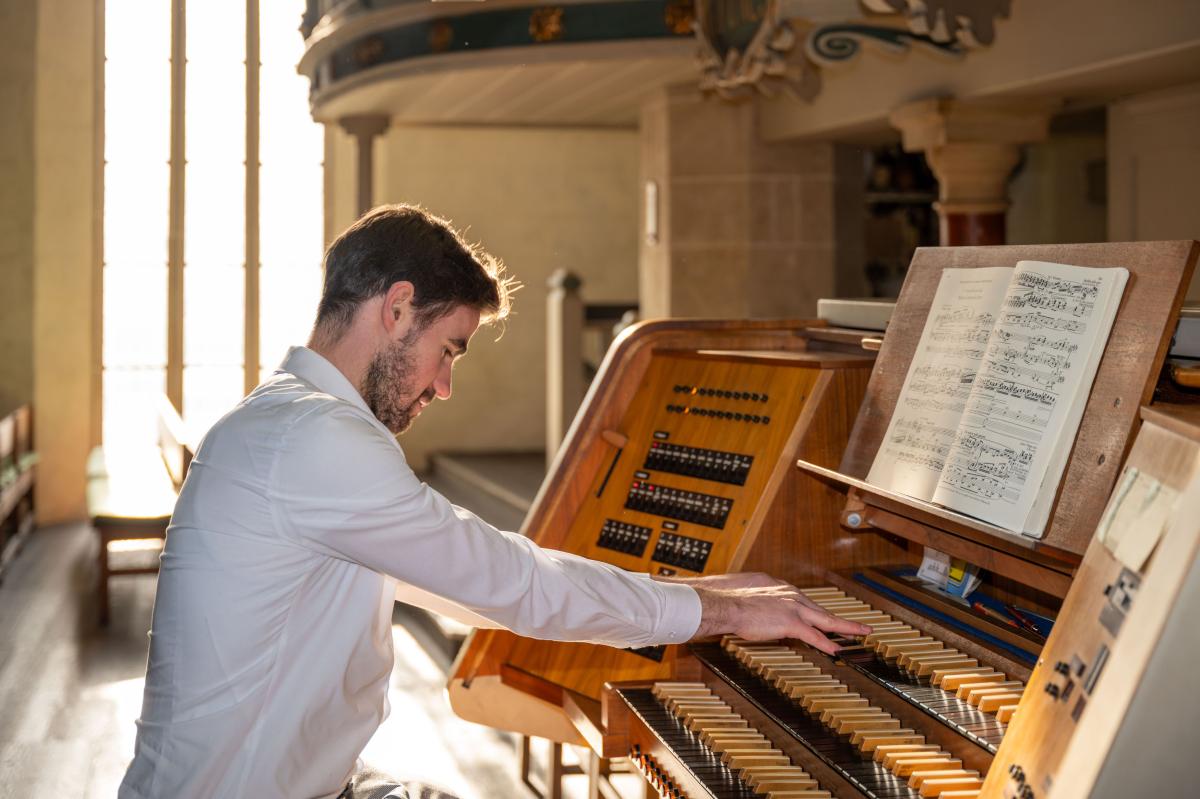 Samuel Huhn ist einer der jüngsten Kirchenmusiker in Erfurt. Samuel Huhn ist einer der jüngsten Kirchenmusiker in Erfurt.
